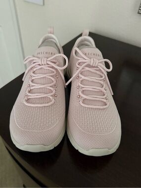 Skechers Women's Light Pink Knit Slip-On Sneakers